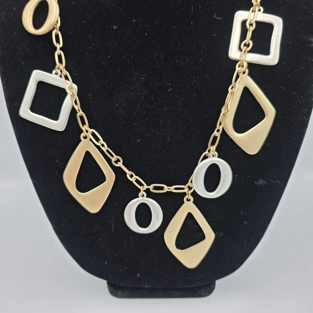 Kenneth Cole Silver & Gold Tone Metal Necklace Geometric Chunky Abstract 18